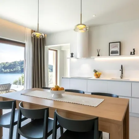 Cristal Blue By Guide *