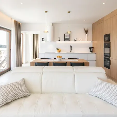 Cristal Blue By Guide Blato (Korcula)