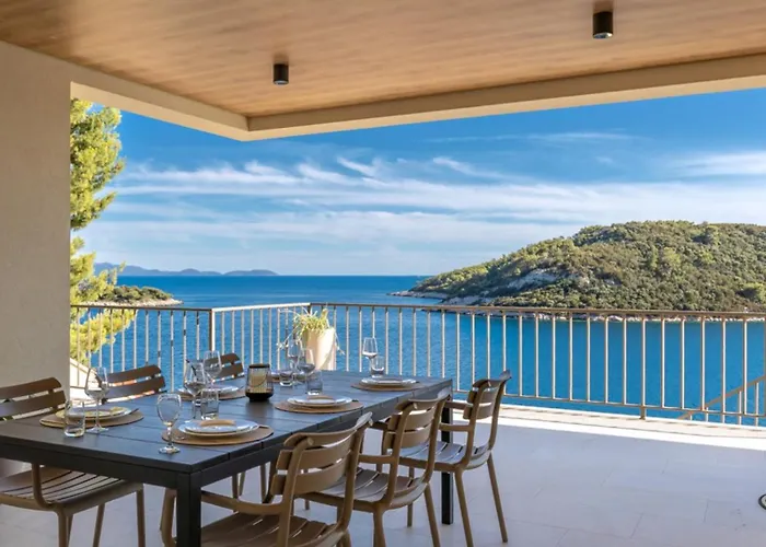 Cristal Blue By Guide * Blato (Korcula)