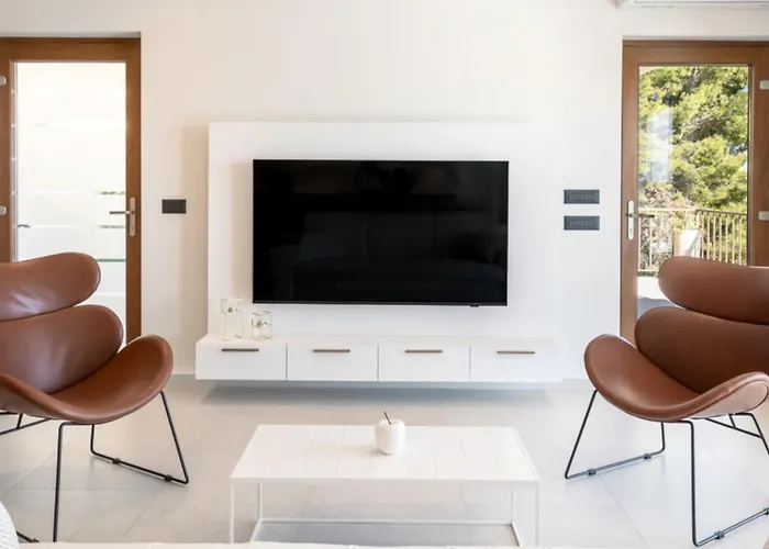 Cristal Blue By Guide * Blato (Korcula)